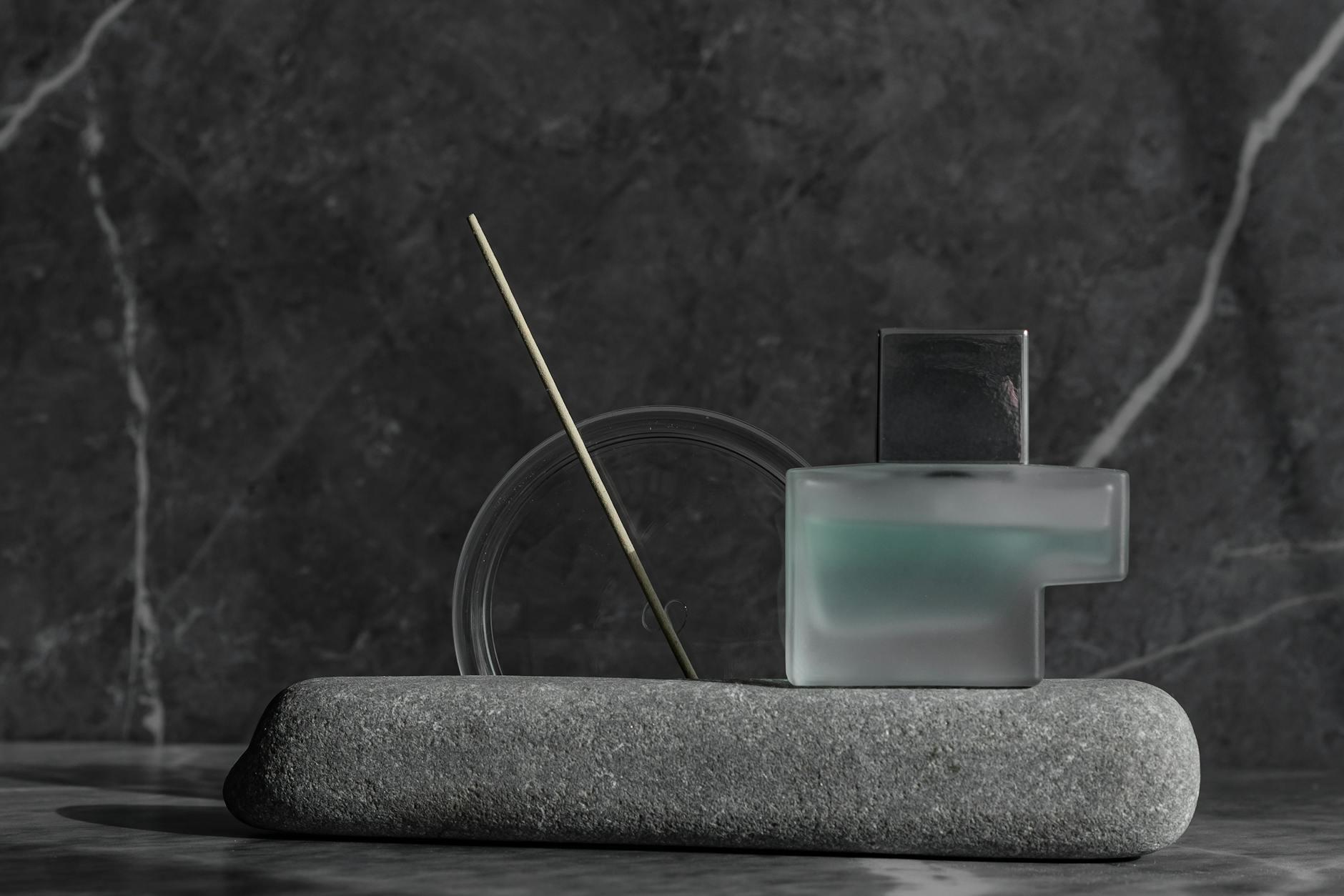 سنگ چینی: راهنمای کامل و تخصصی درباره ویژگی‌ها و کاربردهای آن