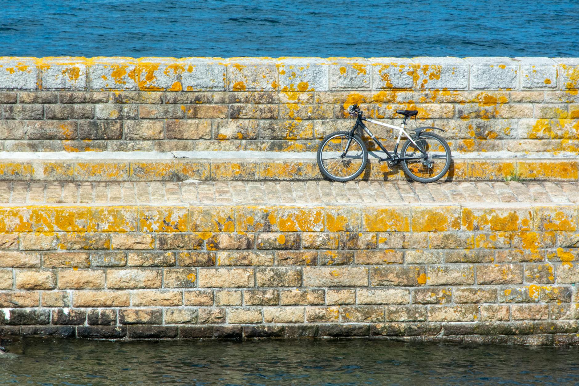 سنداستون: ویژگی‌ها، کاربردها و مزایای این سنگ زیبای طبیعی