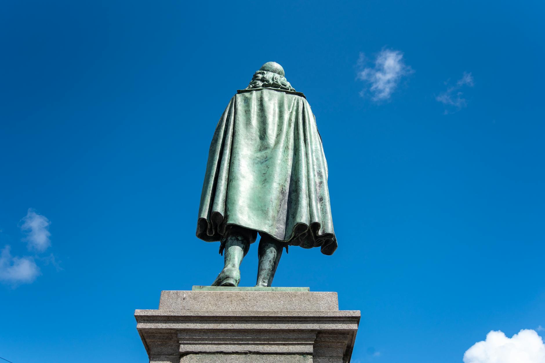 راهنمای کامل درباره سنگ ترااونیکس: ویژگی‌ها و کاربردهای آن